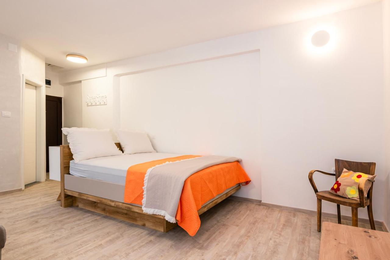 Studio Apartman Max Center Of The Old Town Free Parking Beautiful View Sibenik Exterior photo